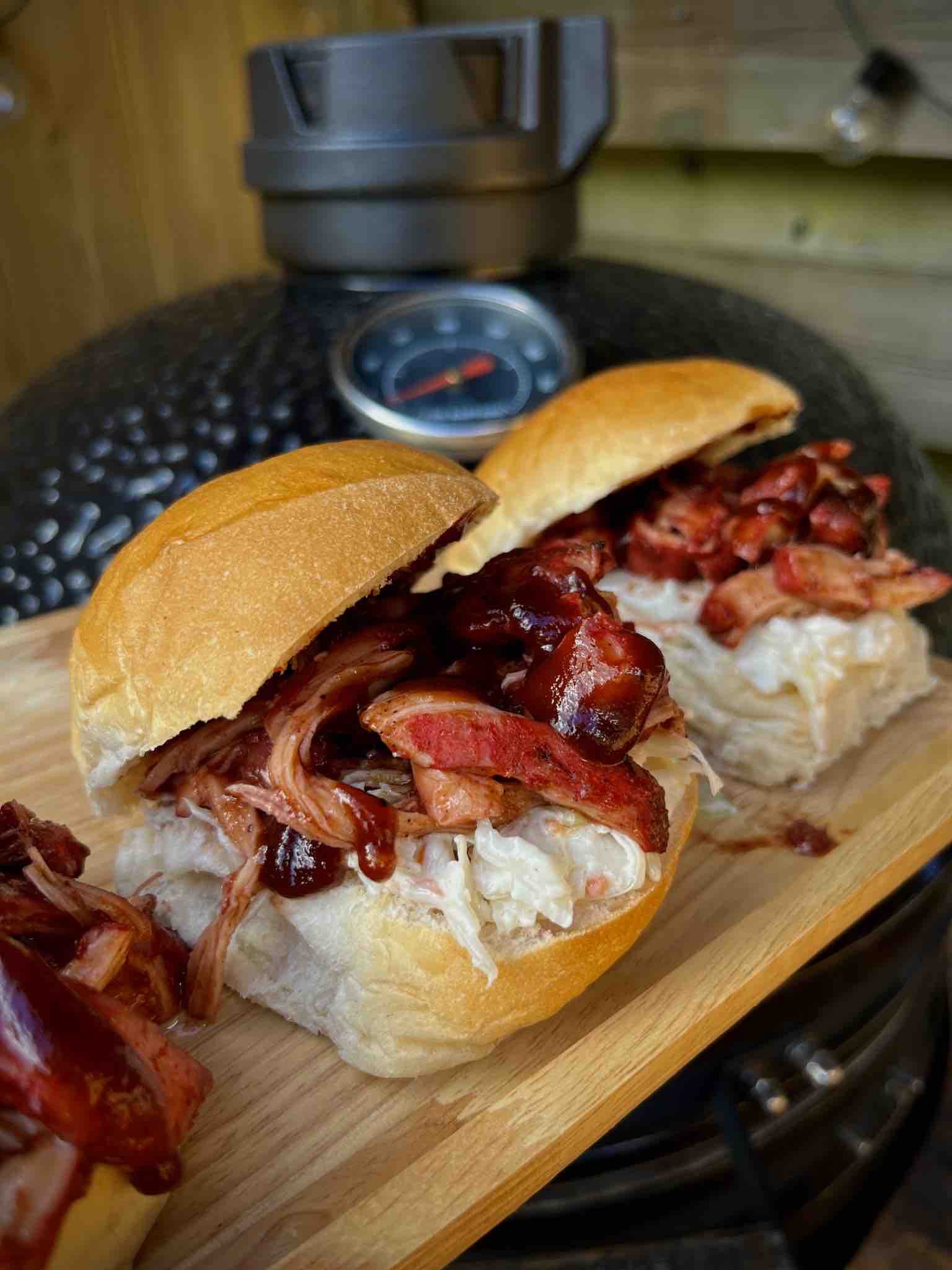 Pulled chicken sandwich